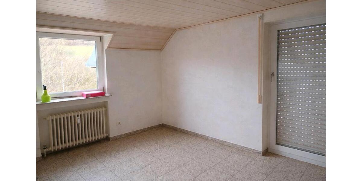 Dachgeschoßwohnung Lauchheim - 3.5 Zimmer, 86 m&sup2;, 275.000&euro; | Angebot:26006473