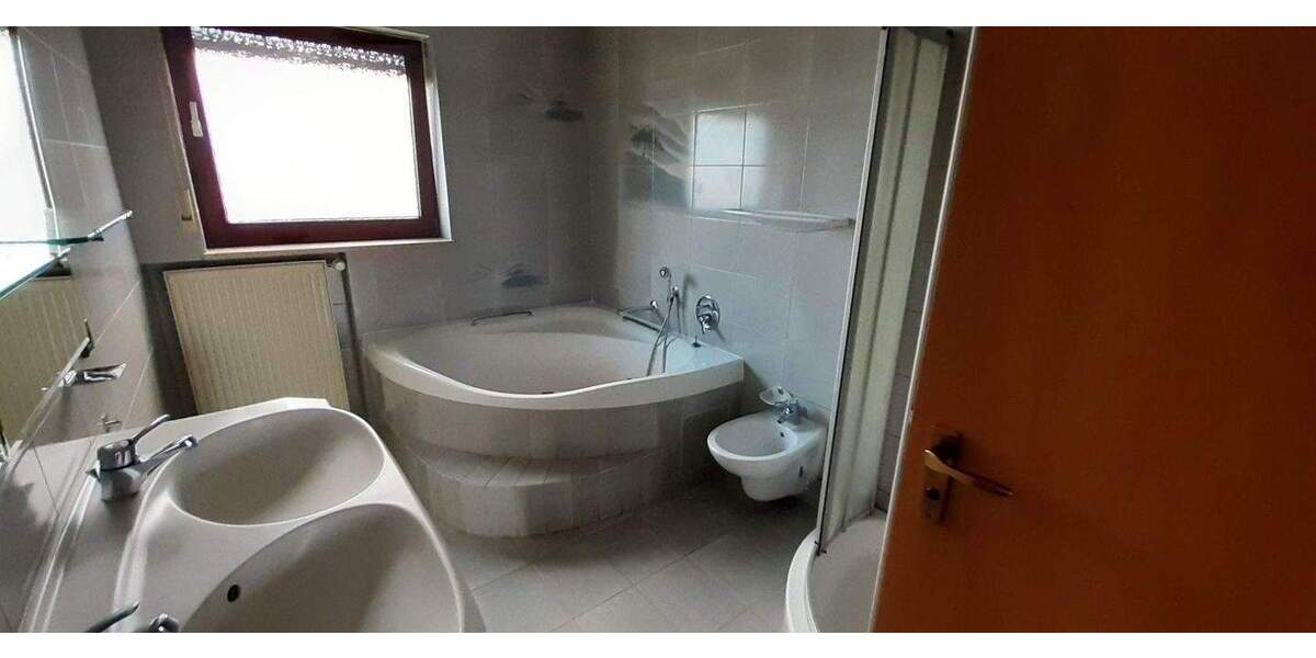 Mehrfamilienhaus, Wohnhaus Spraitbach - 9 Zimmer, 238 m&sup2;, 720.000&euro; | Angebot:25718919