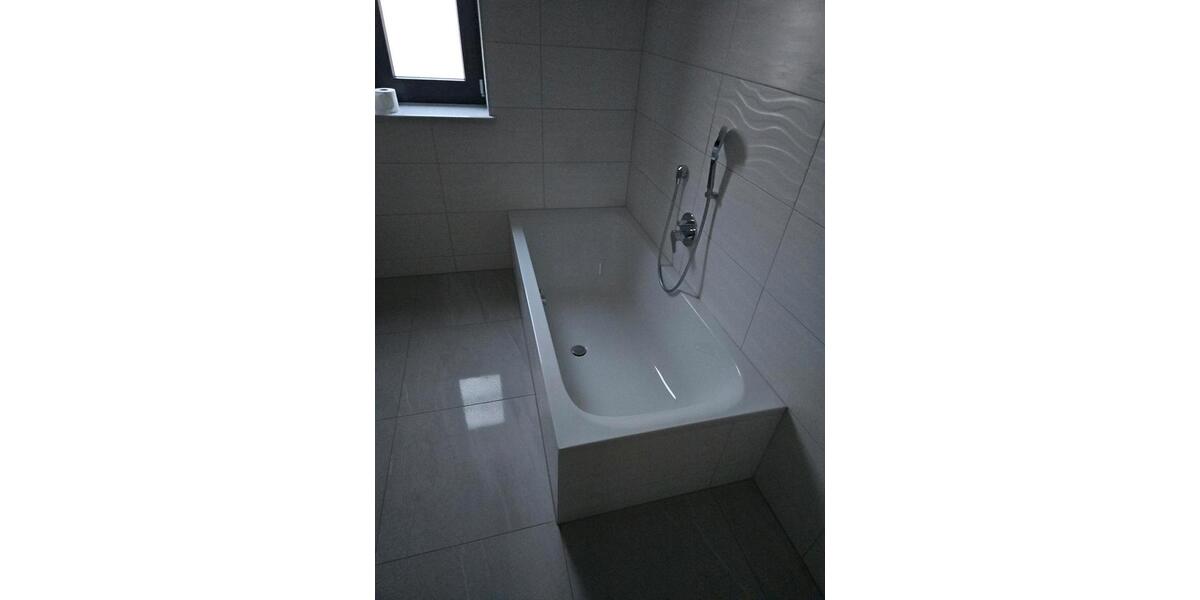 Erdgeschoßwohnung Wallerstein - 4.5 Zimmer, 120 m&sup2;, 1.100&euro; | Angebot:26032309