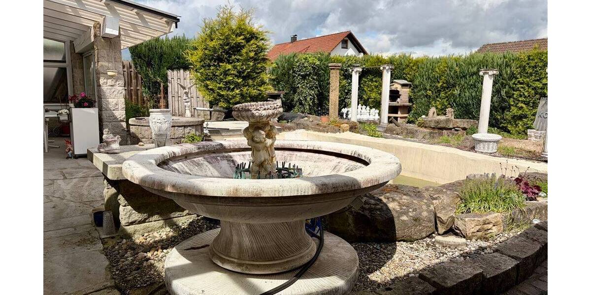 Mehrfamilienhaus, Wohnhaus Jagstzell - 6 Zimmer, 238 m&sup2;, 539.000&euro; | Angebot:26702902