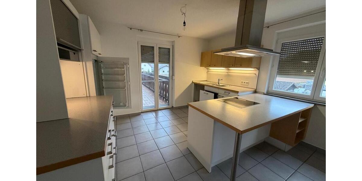 Erdgeschoßwohnung Abtsgmünd - 4 Zimmer, 130 m&sup2;, 1.290&euro; | Angebot:26050725