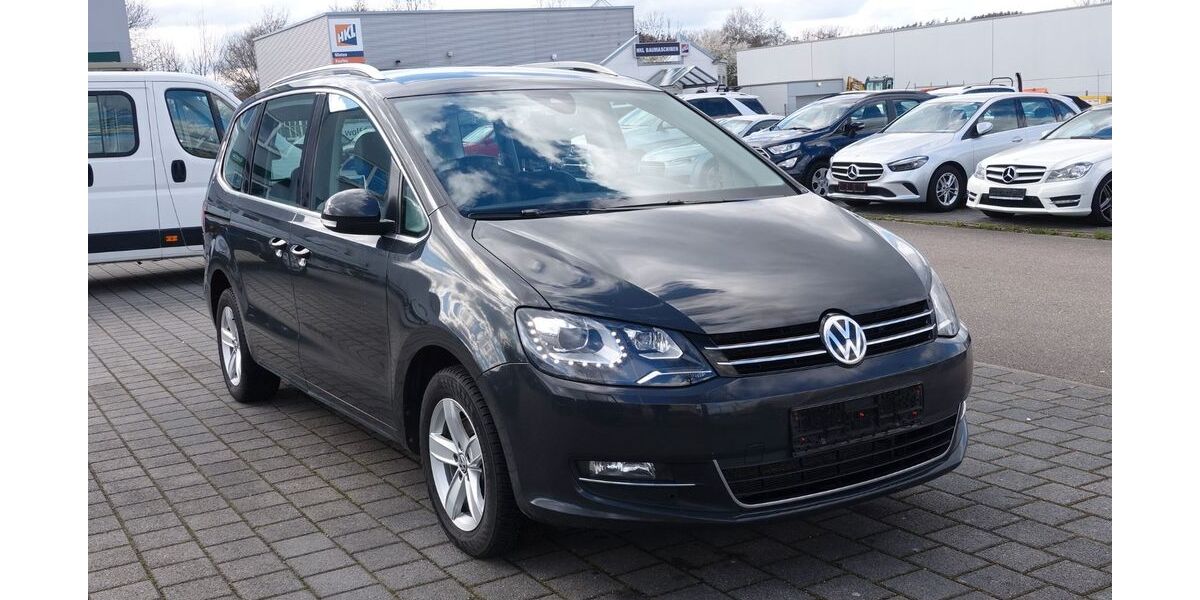 VW Sharan 256.000 km 11.700 &euro; Essingen 73457
