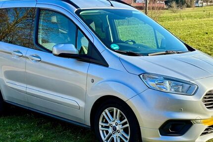 Ford Tourneo Courier 175.000 km 10.500 &euro; Schwäbisch Gmünd 73571