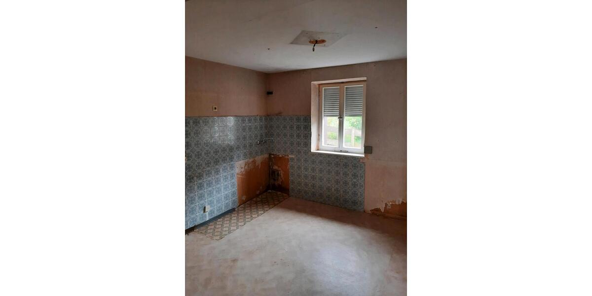 Reihenhaus Abtsgmünd - 10 Zimmer, 150 m&sup2;, 115.000&euro; | Angebot:25415925