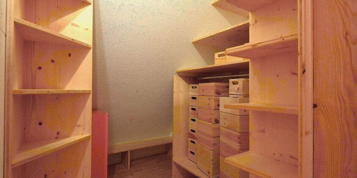 Mehrfamilienhaus, Wohnhaus Böbingen an der Rems Böbingen - 7 Zimmer, 224 m&sup2;, 600.000&euro; | Angebot:26703166