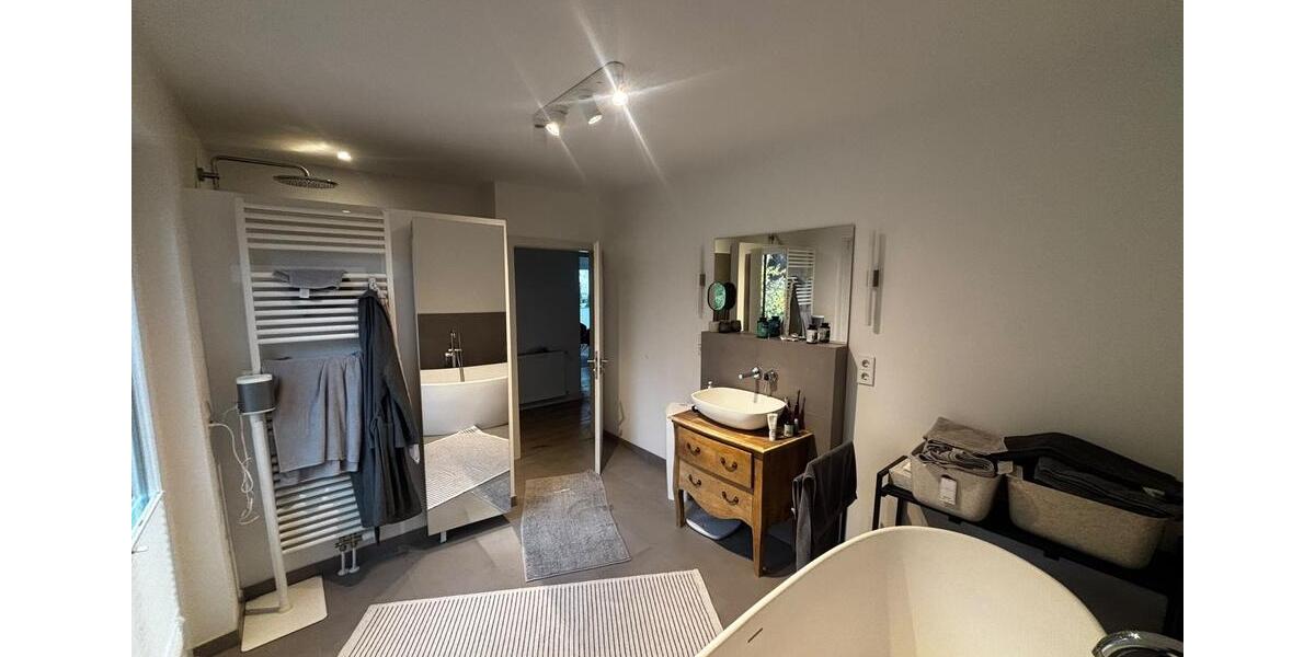 Einfamilienhaus Lauchheim - 6.5 Zimmer, 140 m&sup2;, 1.600&euro; | Angebot:27617751