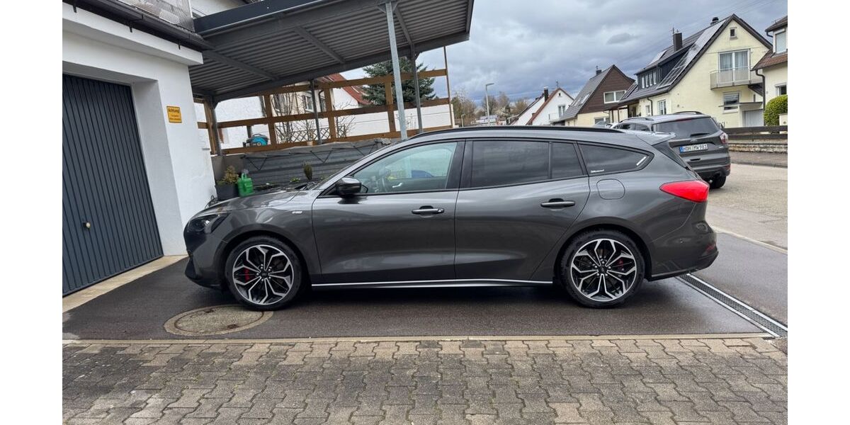 Ford Focus 109.000 km 16.500 &euro; Herbrechtingen 89542
