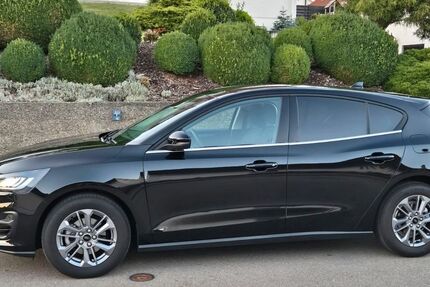 Ford Focus 38.000 km 16.500 &euro; Heidenheim 89520