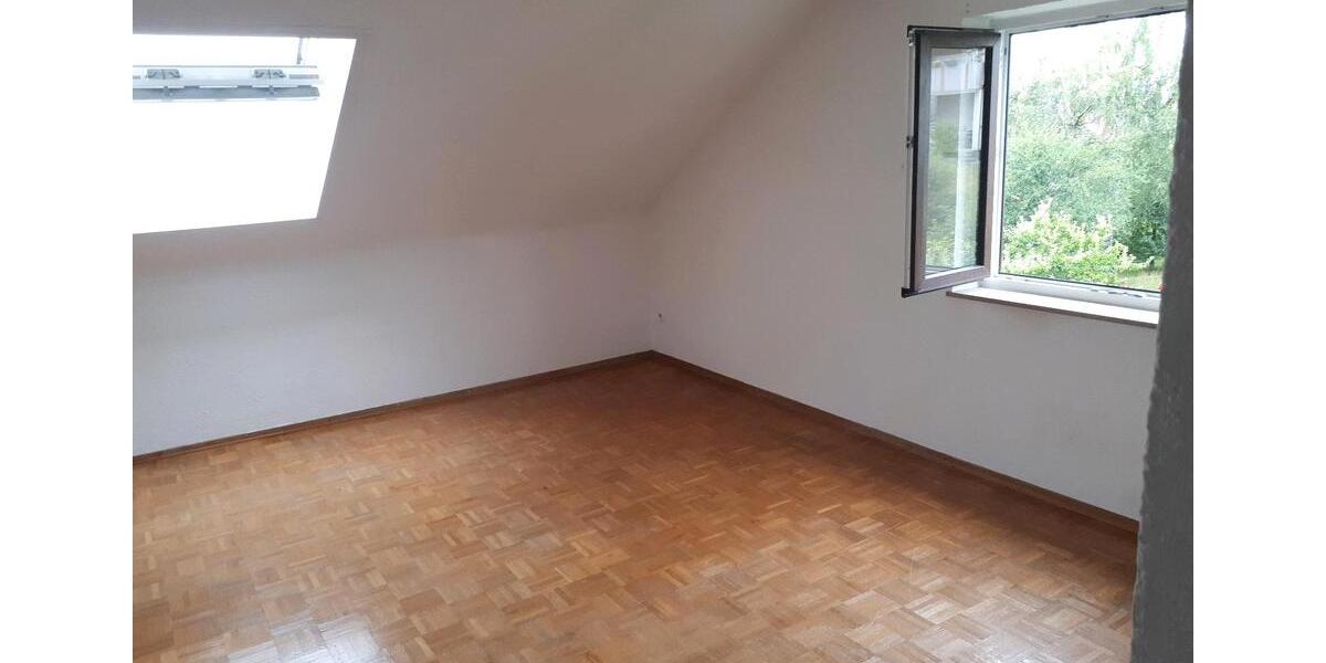Dachgeschoßwohnung Aalen Unterkochen - 2 Zimmer, 64 m&sup2;, 760&euro; | Angebot:25976209