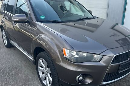 Mitsubishi Outlander 235.000 km 2.999 &euro; Aalen-Essingen 73457