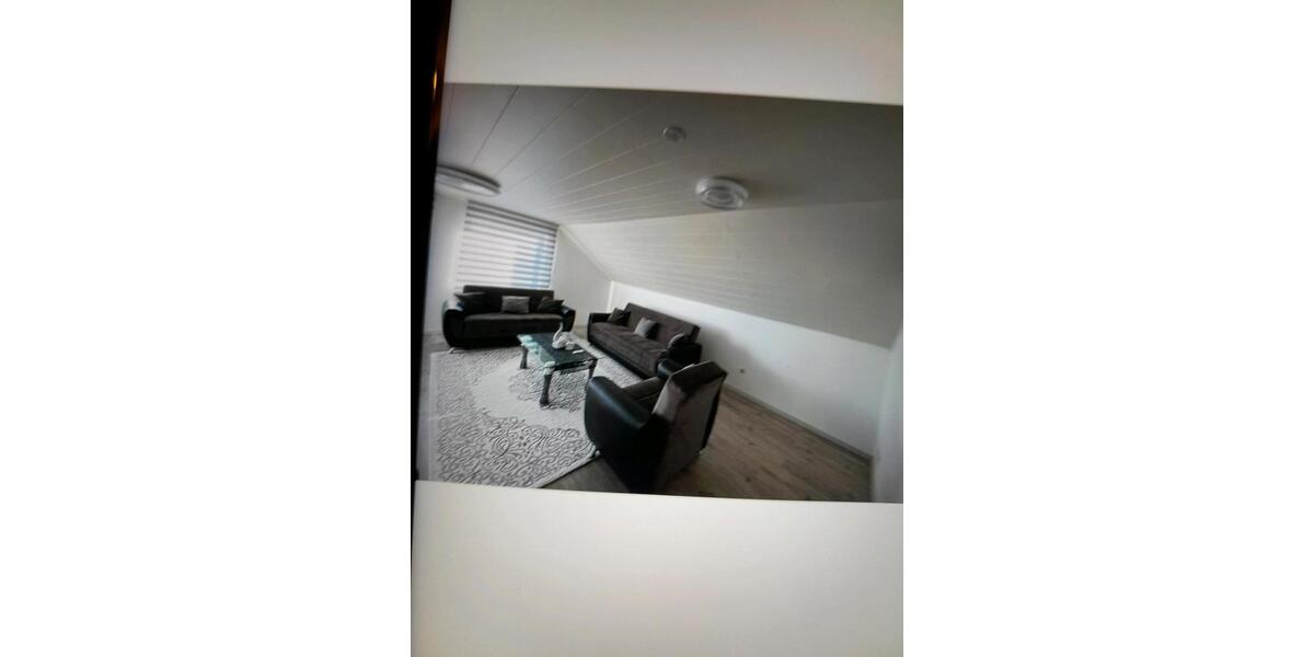 Dachgeschoßwohnung Unterschneidheim - 3 Zimmer, 90 m&sup2;, 890&euro; | Angebot:24704744