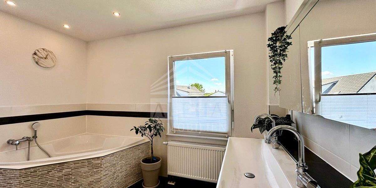 Einfamilienhaus Aalen Waldhausen - 5 Zimmer, 173 m&sup2;, 949.000&euro; | Angebot:25725553