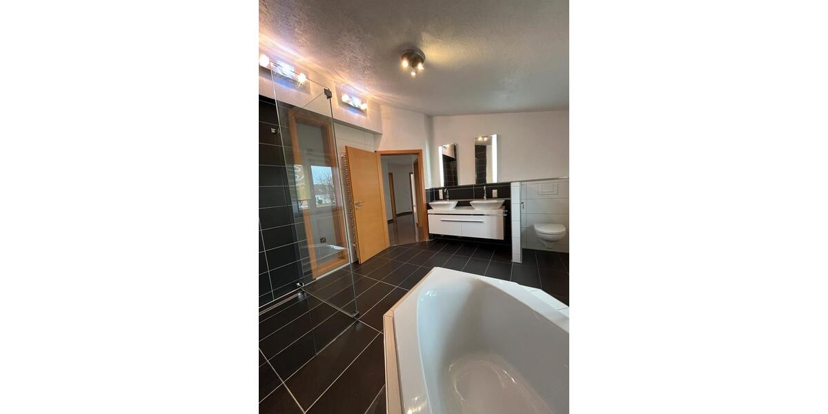 Dachgeschoßwohnung Stödtlen - 4 Zimmer, 120 m&sup2;, 799&euro; | Angebot:25886785