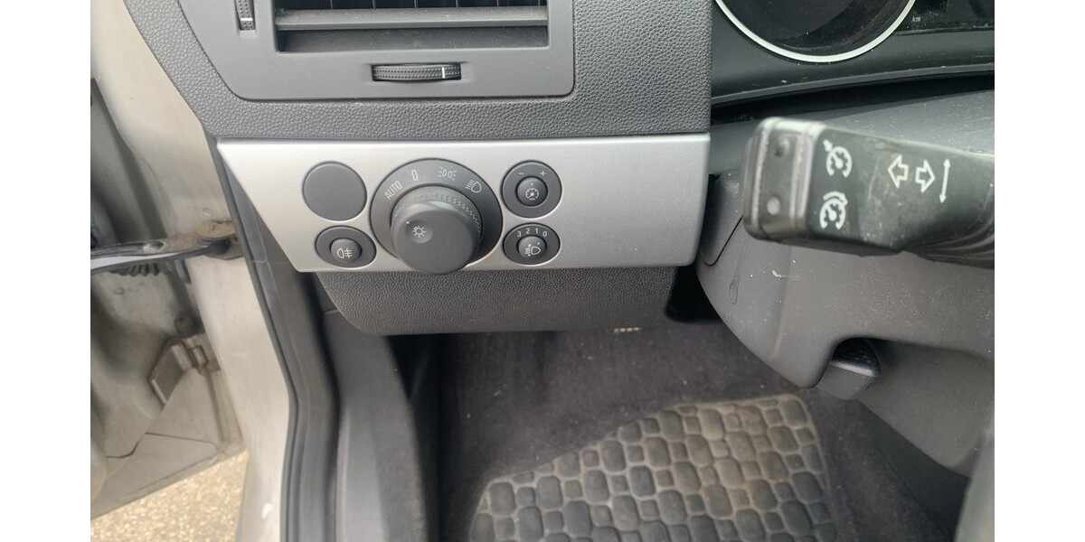 Opel Astra H Caravan 260.000 km 1.300 &euro; Aalen 73430