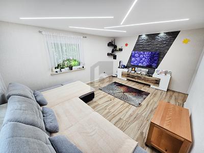 CHARMANT, ZENTRAL UND NACHHALTIG, MIT VIEL PLATZ - Einfamilienhaus Lorch | Angebot:26674340