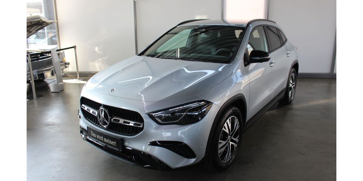 Mercedes-Benz GLA 200 11.299 km 44.290 &euro; Heidenheim 89520