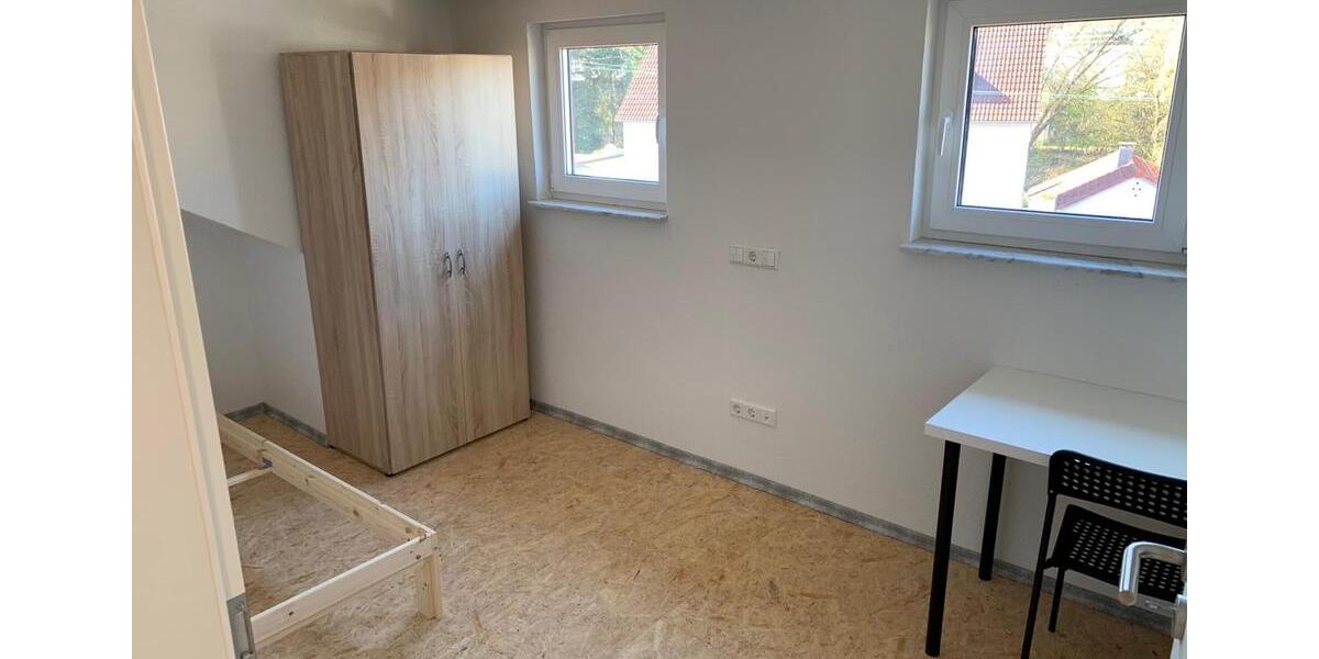 Reihenhaus Schwäbisch Gmünd - 8 Zimmer, 140 m&sup2;, 1.500&euro; | Angebot:27618942