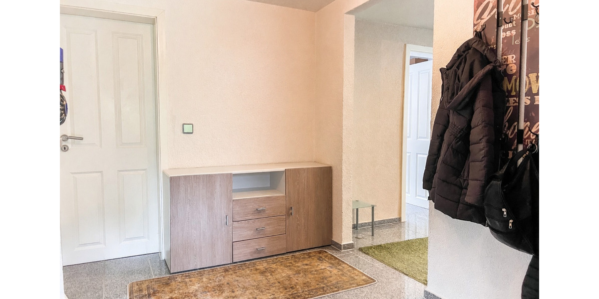 Etagenwohnung Aalen Attenhofen - 4 Zimmer, 95 m&sup2;, 1.300&euro; | Angebot:25174507