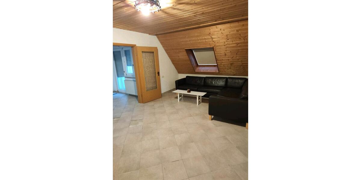Dachgeschoßwohnung Giengen an der Brenz - 3 Zimmer, 96 m&sup2;, 280.000&euro; | Angebot:26906514