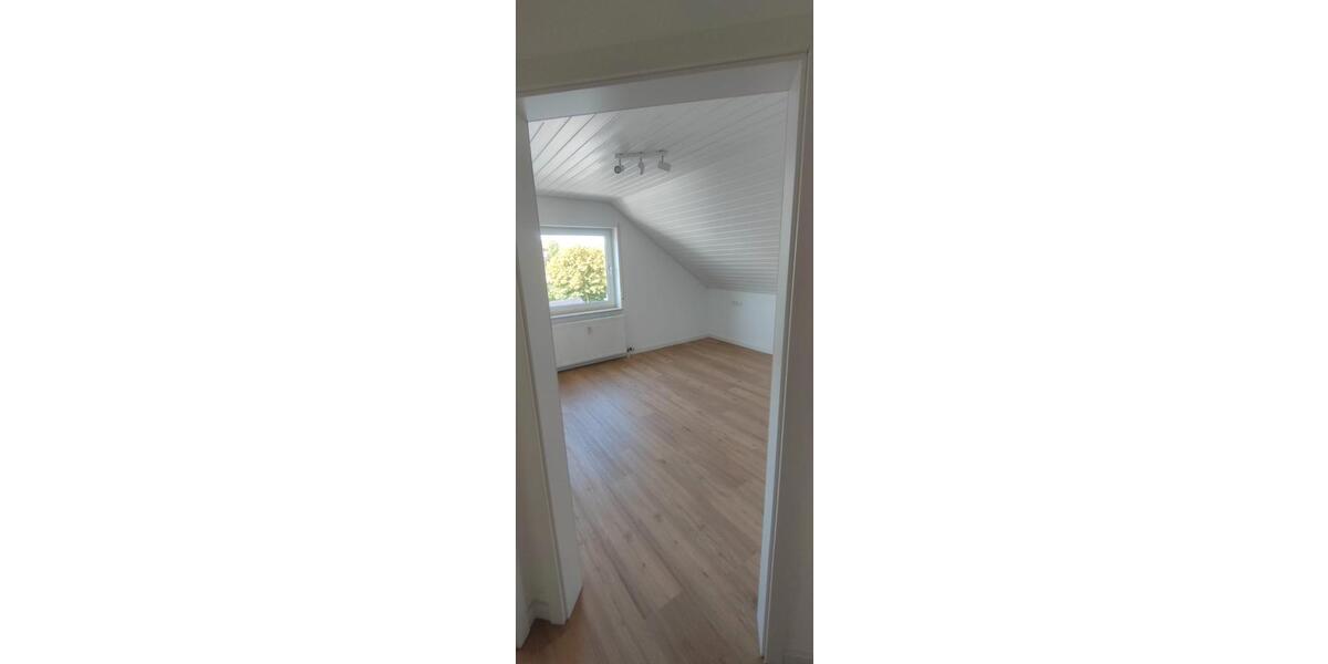 Dachgeschoßwohnung Täferrot - 2 Zimmer, 54 m&sup2;, 760&euro; | Angebot:26007780