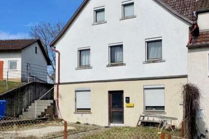 Haus Ellwangen (Jagst) / Espachweiler Espachweiler - 7 Zimmer, 141 m&sup2;, 125.000&euro; | Angebot:26042134