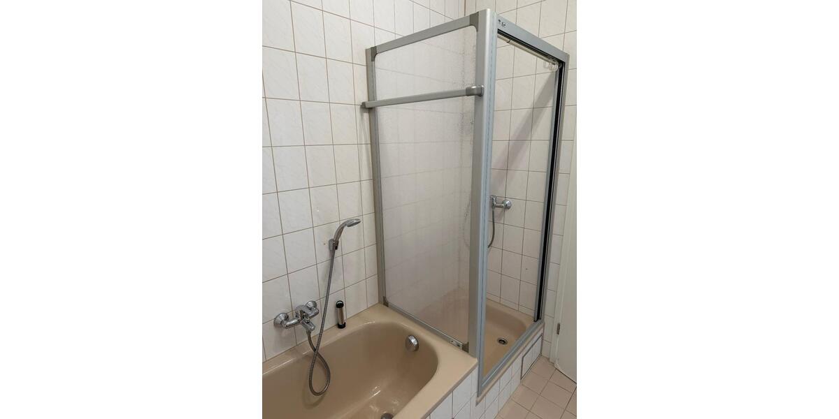 Etagenwohnung Hüttlingen - 3 Zimmer, 100 m&sup2;, 950&euro; | Angebot:25641317