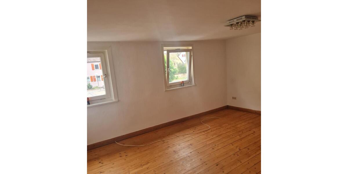 Doppelhaushälfte Schechingen - 7 Zimmer, 140 m&sup2;, 192.000&euro; | Angebot:25803472