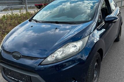 Ford Fiesta 145.000 km 2.400 &euro; Essingen­­­ 73457