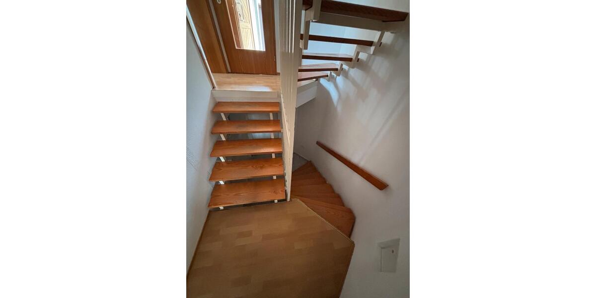 Reihenhaus Aalen Attenhofen - 6.5 Zimmer, 124 m&sup2;, 1.490&euro; | Angebot:26641063