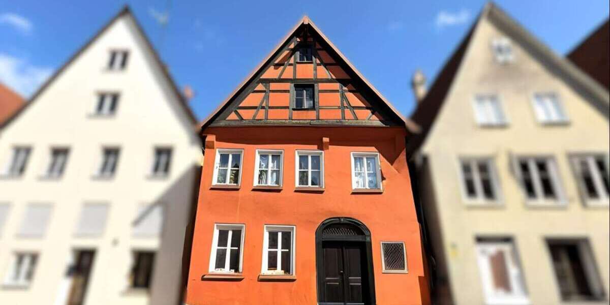 Einfamilienhaus Nördlingen - 13.5 Zimmer, 306 m&sup2;, 275.000&euro; | Angebot:24273889