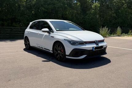 VW Golf 29.000 km 31.999 &euro; Essingen 73457