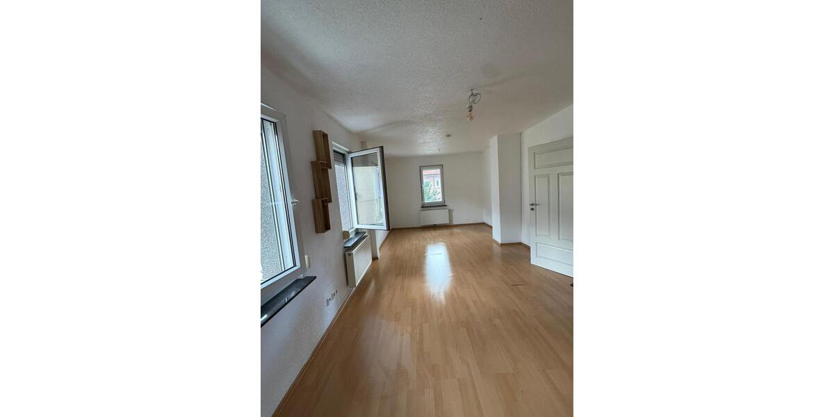 Etagenwohnung Aalen - 4 Zimmer, 110 m&sup2;, 1.100&euro; | Angebot:26041290