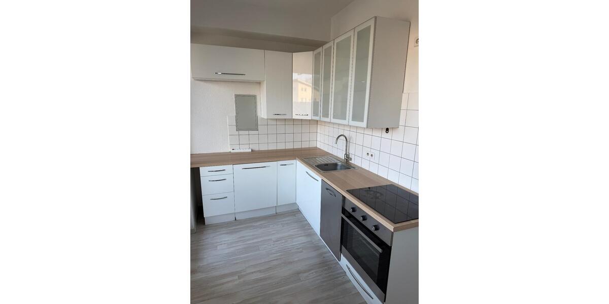 Etagenwohnung Hüttlingen - 3 Zimmer, 100 m&sup2;, 950&euro; | Angebot:25641317
