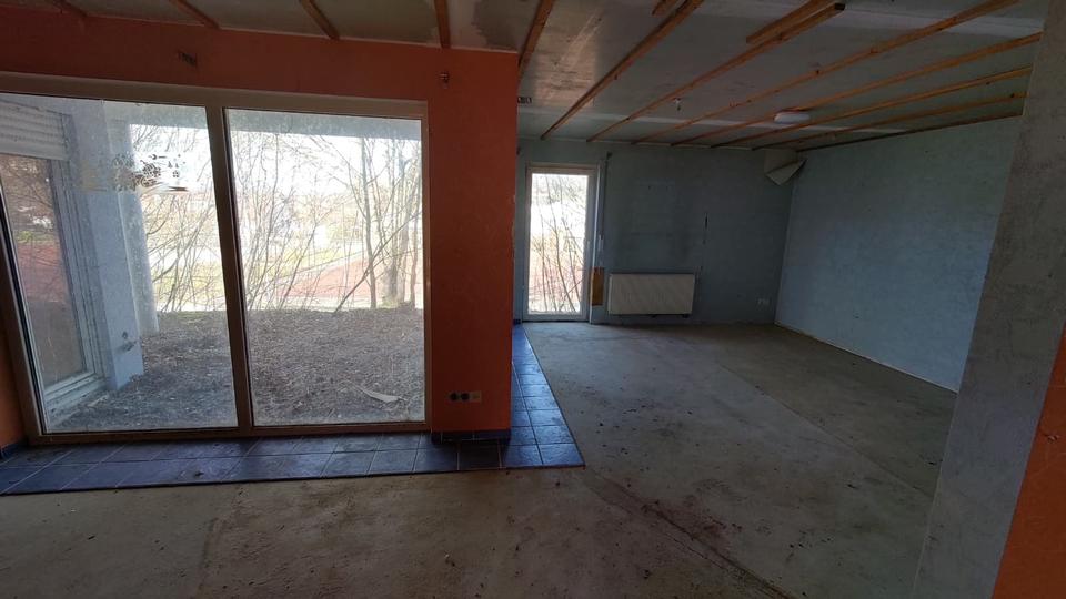 Mehrfamilienhaus, Wohnhaus Bühlerzell - 6 Zimmer, 162 m&sup2;, 350.000&euro; | Angebot:25748574