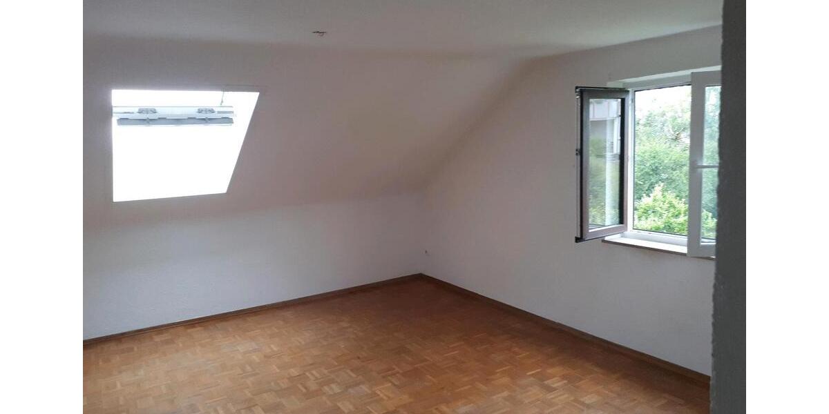 Dachgeschoßwohnung Aalen Unterkochen - 2 Zimmer, 64 m&sup2;, 760&euro; | Angebot:25976209
