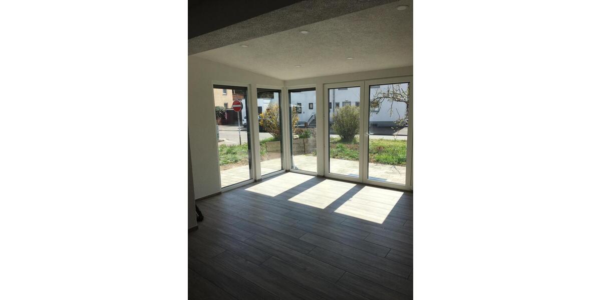 Reihenhaus Schwäbisch Gmünd - 8 Zimmer, 140 m&sup2;, 1.500&euro; | Angebot:27643046