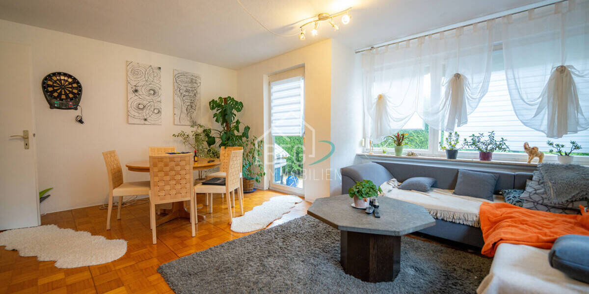 Mehrfamilienhaus, Wohnhaus Durlangen - 7 Zimmer, 190 m&sup2;, 320.000&euro; | Angebot:26657321