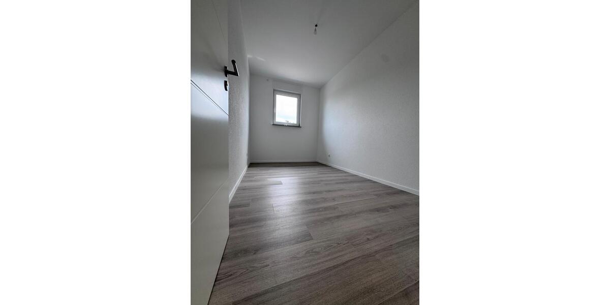 Dachgeschoßwohnung Gaildorf - 4 Zimmer, 95 m&sup2;, 1.100&euro; | Angebot:26414263