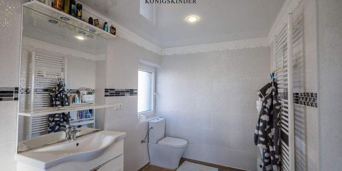 Einfamilienhaus Bartholomä - 6 Zimmer, 226 m&sup2;, 549.000&euro; | Angebot:25676025