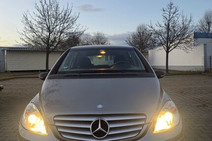 Mercedes-Benz B 180 171.271 km 2.790 &euro; heidenheim 89522