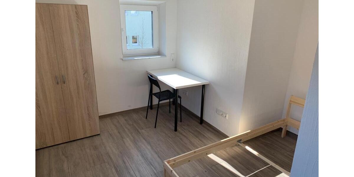 Reihenhaus Schwäbisch Gmünd - 8 Zimmer, 140 m&sup2;, 1.500&euro; | Angebot:27643046