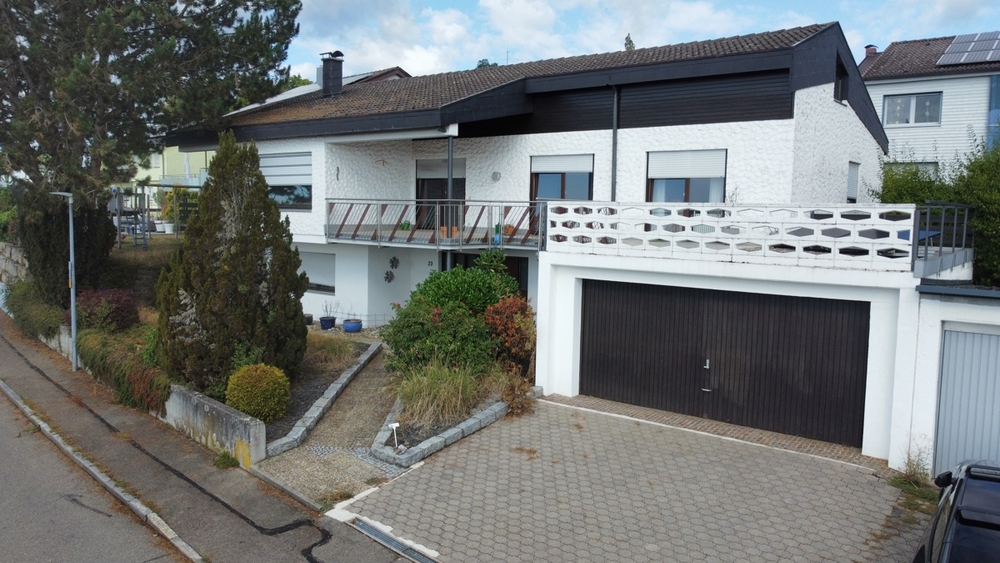 Wohnen mit Weitblick - Einfamilienhaus mit ELW in traumhafter Panoramalage von Herbrechtingen - Einfamilienhaus Herbrechtingen Herbrechtingen | Angebot:27254721