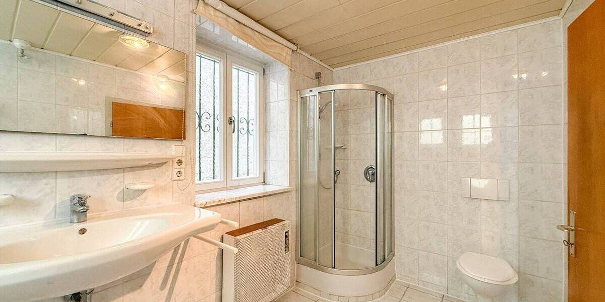 Einfamilienhaus Nördlingen - 7 Zimmer, 150 m&sup2;, 295.000&euro; | Angebot:25937730