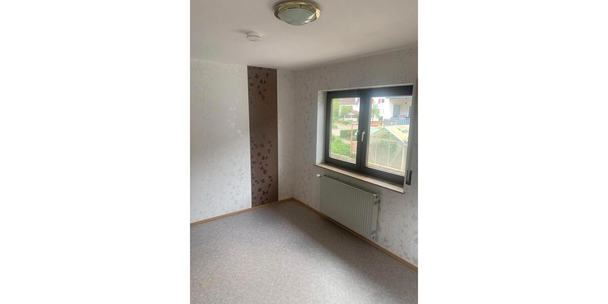 Erdgeschoßwohnung Obersontheim - 3 Zimmer, 92 m&sup2;, 650&euro; | Angebot:26032161