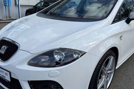 Seat Leon 244.000 km 4.990 &euro; Aalen-Essingen 73457