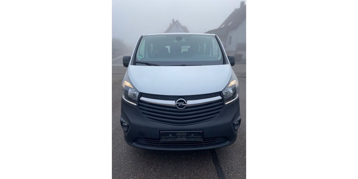 Opel Vivaro 98.000 km 16.000 &euro; Durlangen 73568