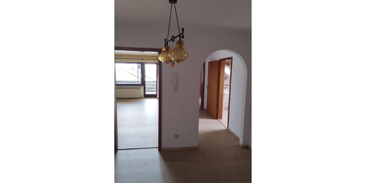 Dachgeschoßwohnung Neresheim - 2 Zimmer, 76 m&sup2;, 700&euro; | Angebot:25990810