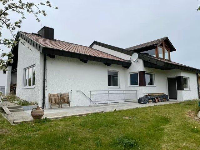 Einfamilienhaus Adelmannsfelden - 6 Zimmer, 178 m&sup2;, 1.550&euro; | Angebot:27618936