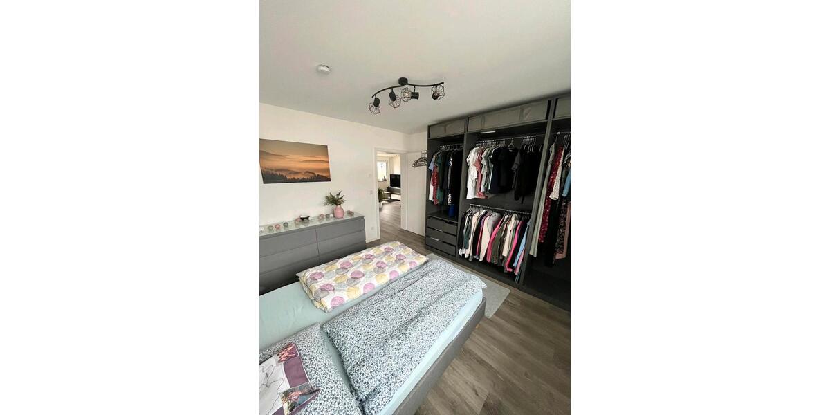 Etagenwohnung Jagstzell - 3.5 Zimmer, 104 m&sup2;, 1.000&euro; | Angebot:25948418