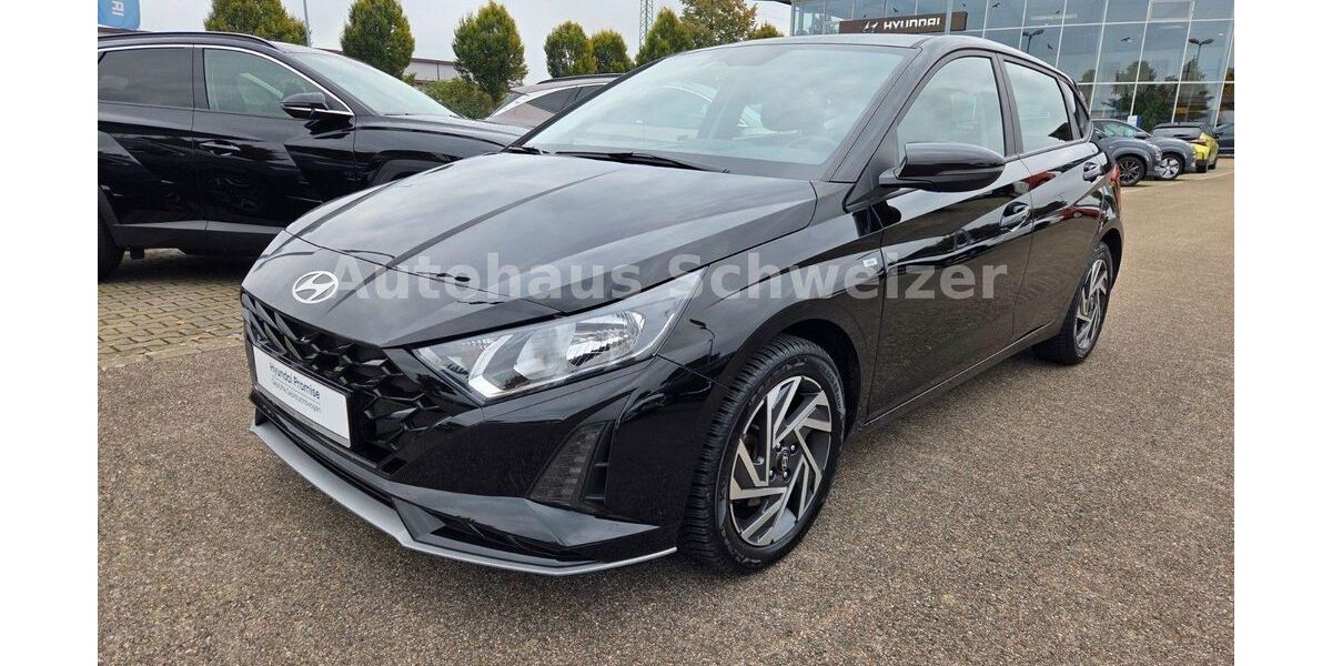 Hyundai i20 15.000 km 18.950 &euro; Nördlingen 86720